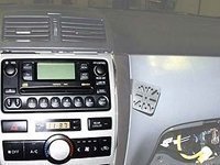 70272 Dash Mount Toyota Avensis Verso 02-Toyota Sportsvan 04